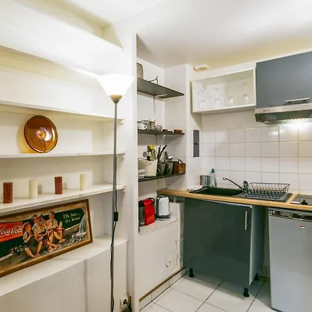 Appartement Nice And Calm Studio Nearby Alesia At The Heart Of - Welkeys *